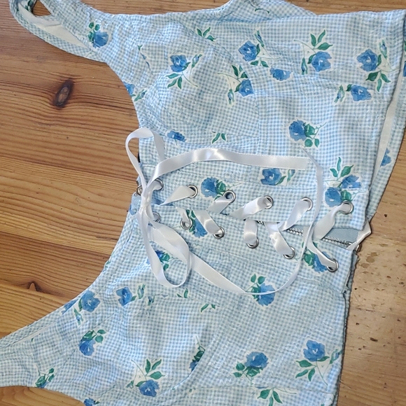 Delicate blue flower pattern lace up corset small - Picture 2 of 6